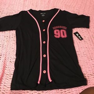 Brooklyn baseball style shirt🖤💗